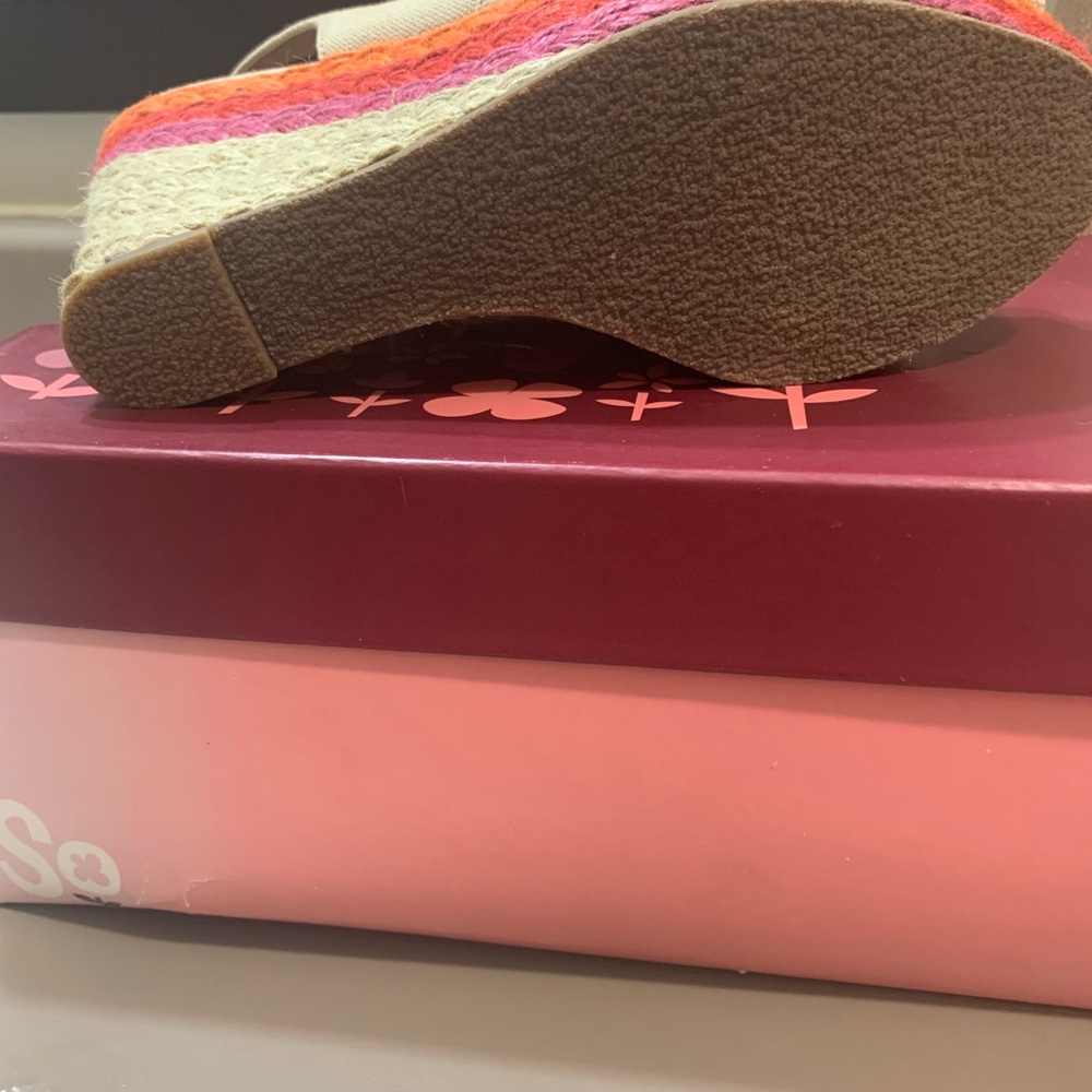 π₯2/$20π₯ Multicolored wedges Sz 10 - Picture 3 of 6
